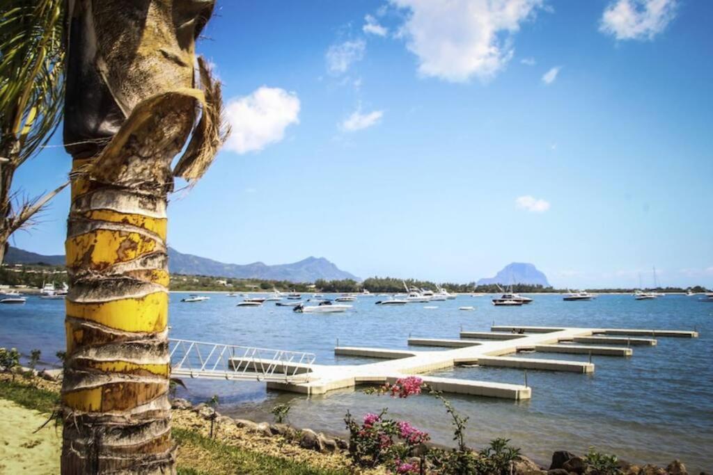 Latitude Luxury Seafront Suite Riviere Noire Ngoại thất bức ảnh