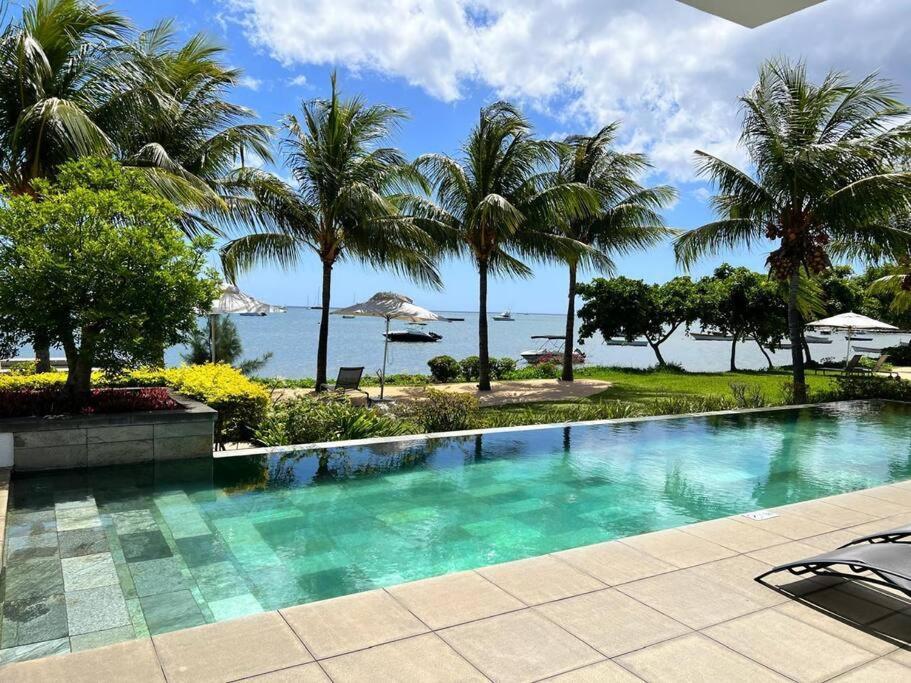 Latitude Luxury Seafront Suite Riviere Noire Ngoại thất bức ảnh