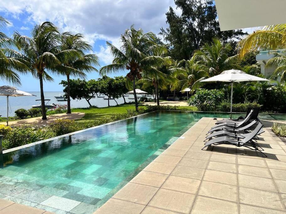 Latitude Luxury Seafront Suite Riviere Noire Ngoại thất bức ảnh